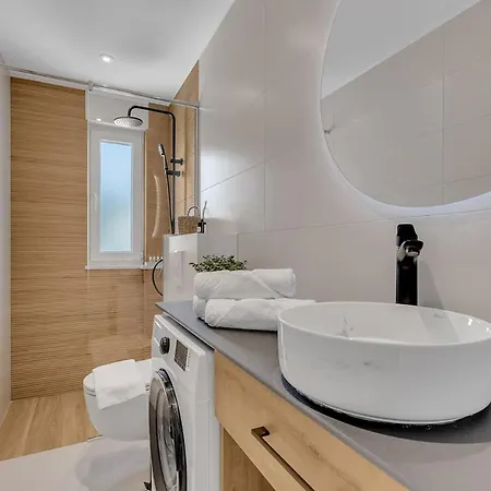 Easy Times 1 - Exklusiv アパート マカルスカ